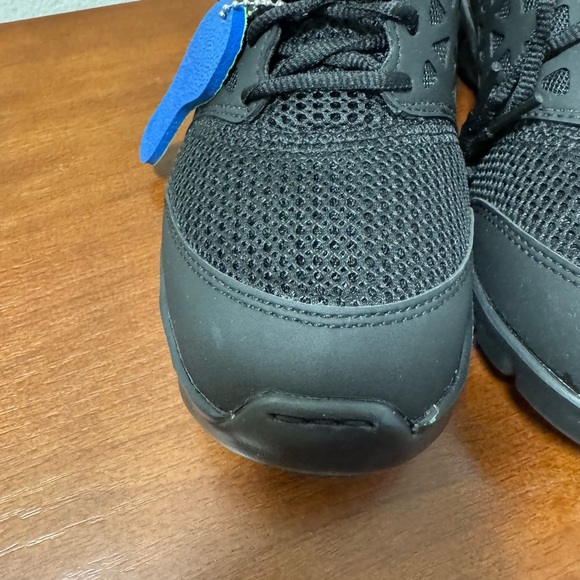 Reebok Men's Black Athletic Shoes - Picture 3 of 11